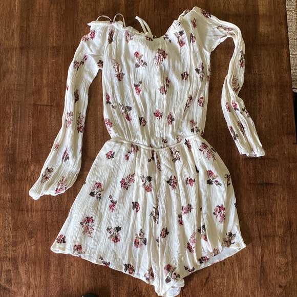 Altar’d State Floral Romper | size S - Picture 4 of 4